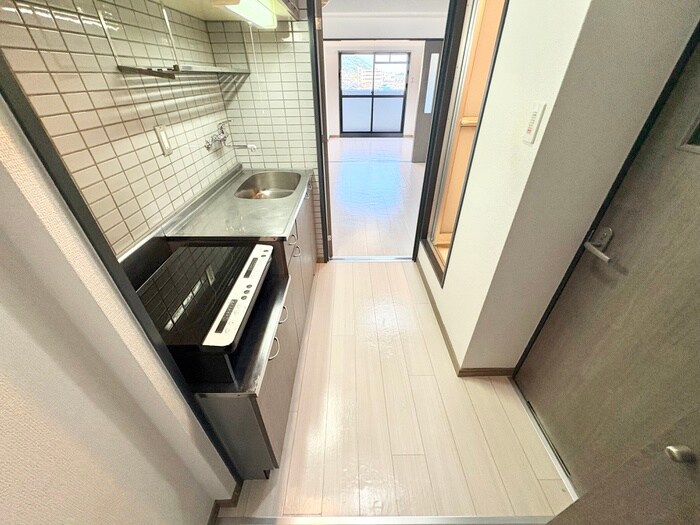 物件内観写真21　(廊下)