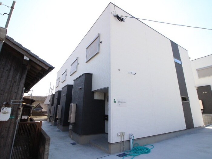 物件外観写真2　(外観写真)