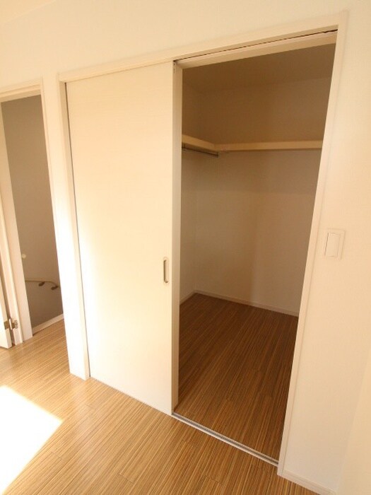 物件内観写真9　(収納)