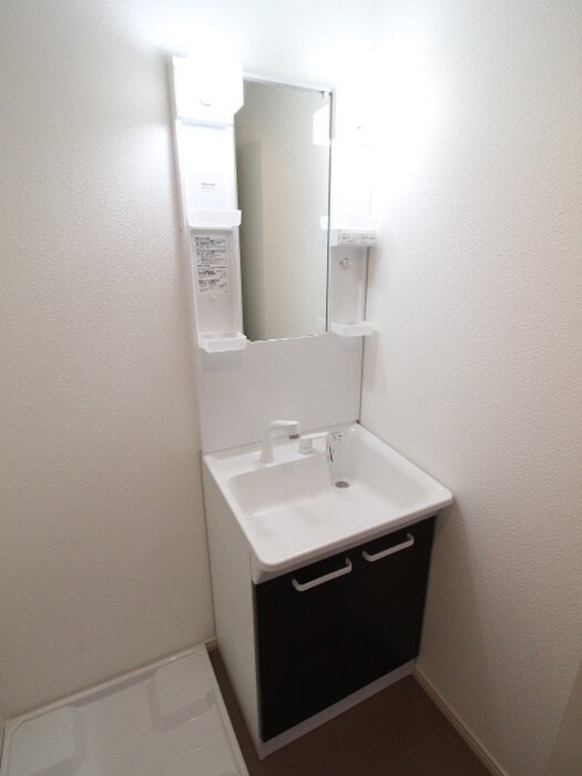 物件内観写真11　(洗面)