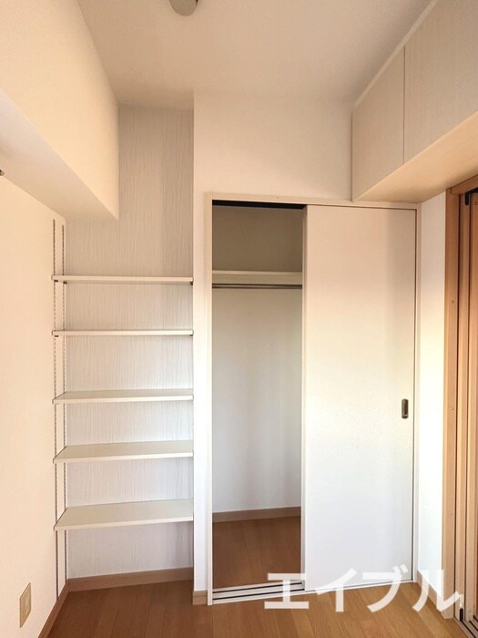 物件内観写真13　(収納)