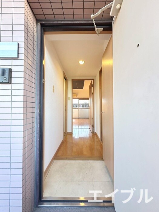 物件内観写真14　(玄関)