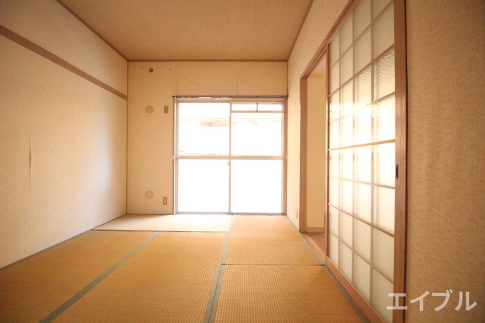 物件内観写真8　(居室)