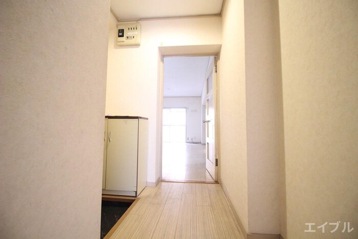 物件内観写真16　(廊下)