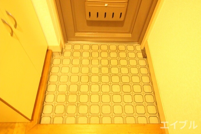 物件内観写真17　(玄関)