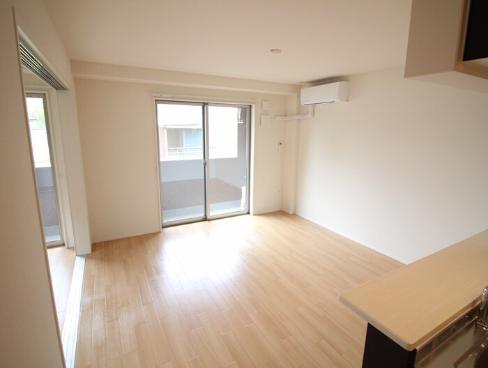 物件内観写真5　(居室)