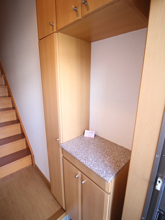 物件内観写真14　(靴箱)