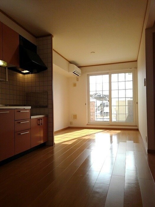 物件内観写真2　(居室)