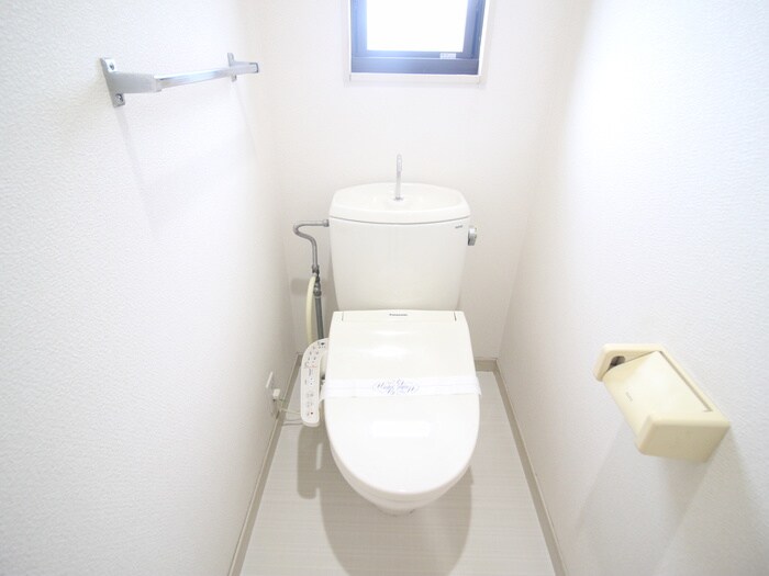 物件内観写真9　(トイレ)