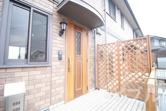 物件外観写真4　(建物設備)