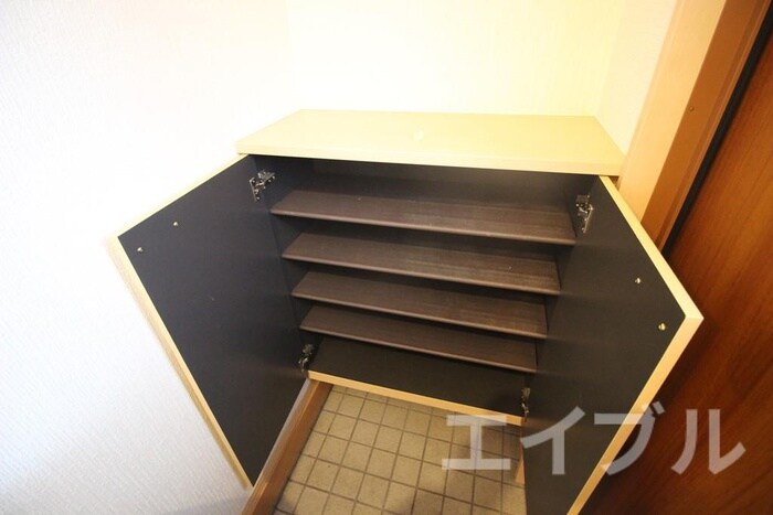 物件内観写真15　(靴箱)