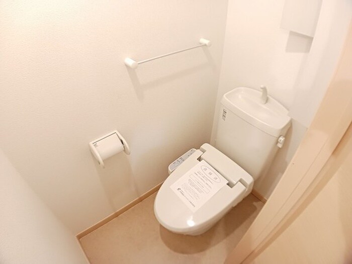 物件内観写真9　(トイレ)