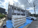 建築中