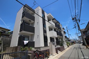 Starry諸岡外観写真