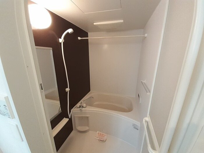 物件内観写真8　(バス／シャワールーム等)