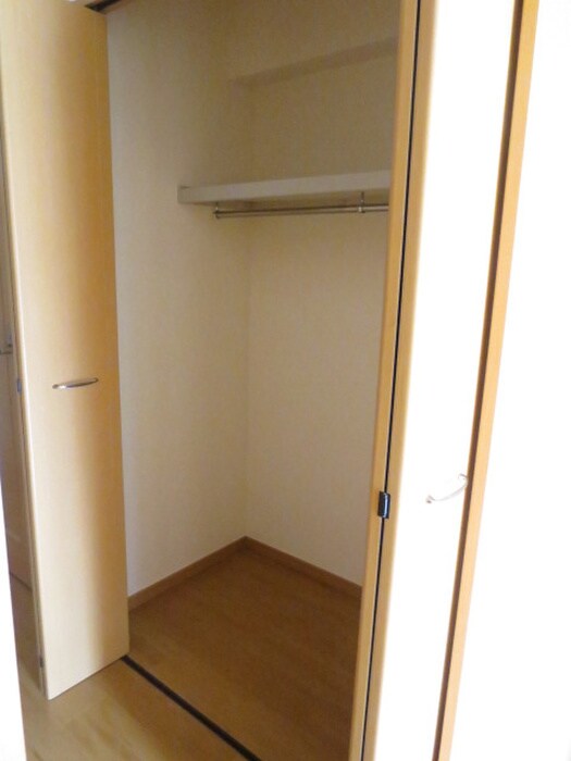 物件内観写真13　(収納)