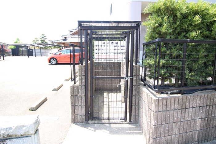 物件外観写真6　(建物設備)