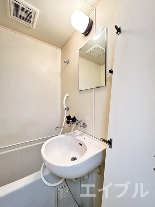 物件内観写真6　(洗面)