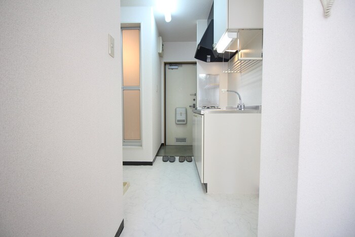 物件内観写真18　(廊下)