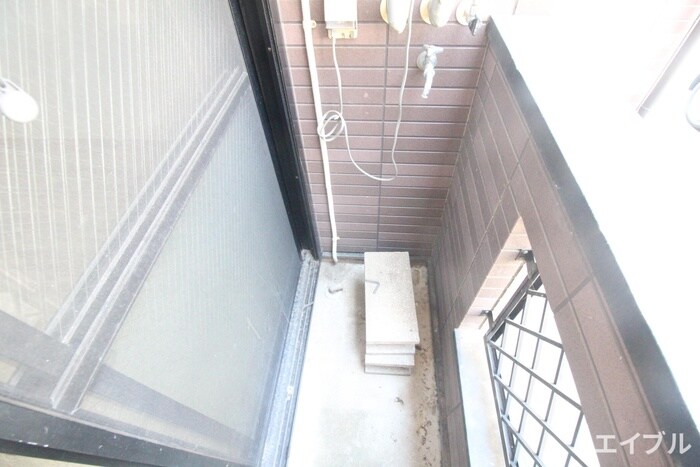 物件内観写真13　(洗濯機置場)