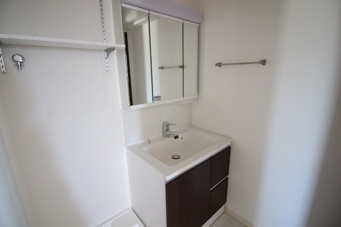 物件内観写真11　(洗面)