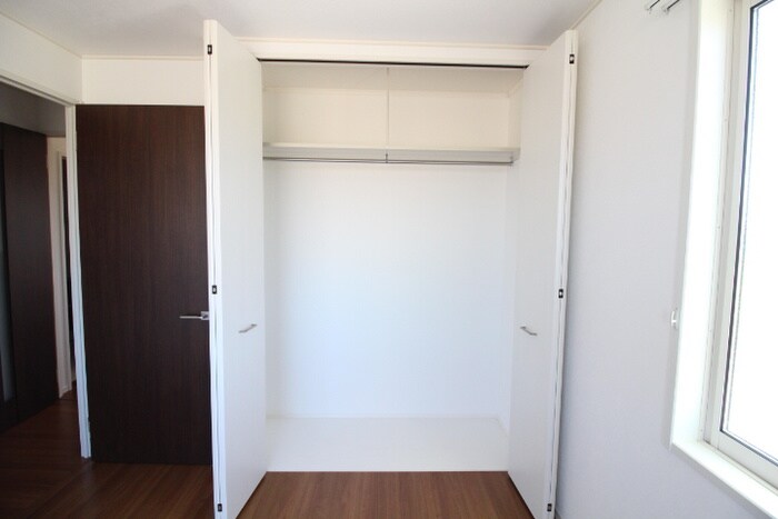 物件内観写真12　(収納)