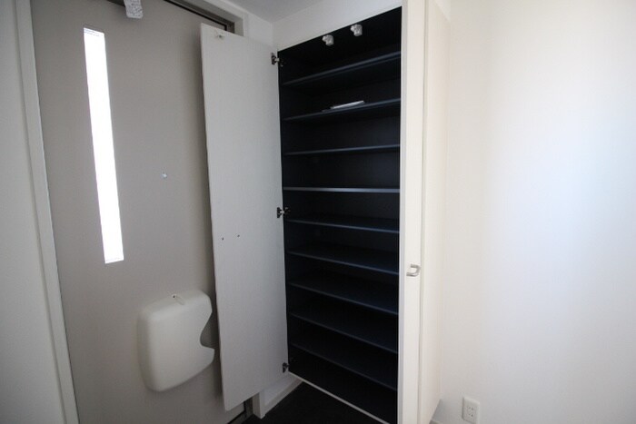 物件内観写真15　(靴箱)