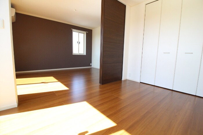 物件内観写真19　(居室)