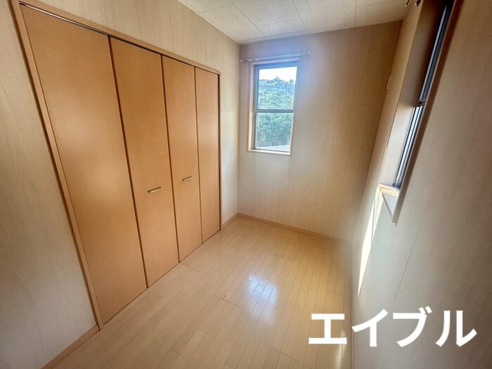 物件内観写真8　(居室)