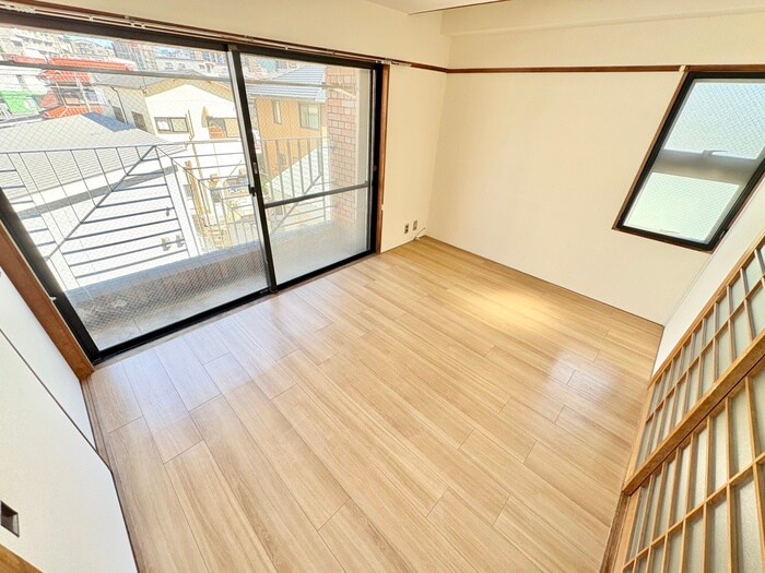 物件内観写真4　(居室)