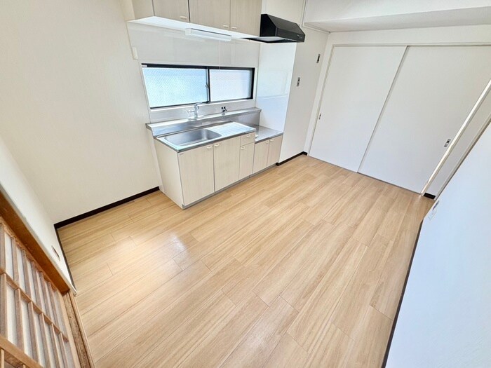 物件内観写真6　(居室)