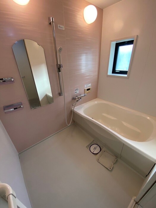 物件内観写真12　(バス／シャワールーム等)