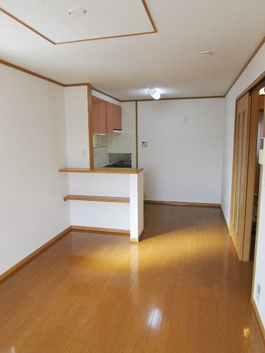 物件内観写真4　(居室)