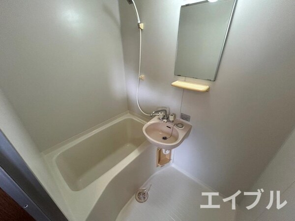 バス／シャワールーム等