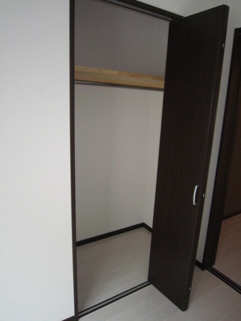 物件内観写真11　(収納)