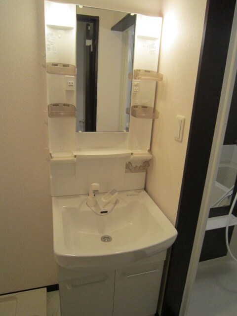 物件内観写真12　(洗面)