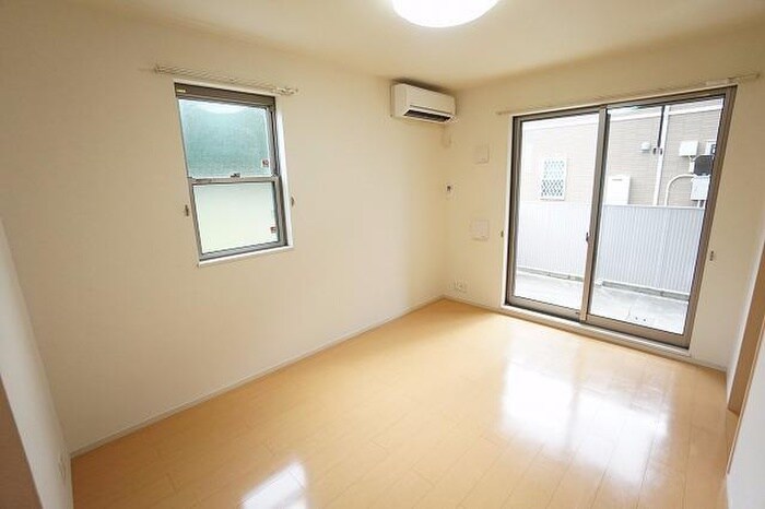 物件内観写真6　(居室)