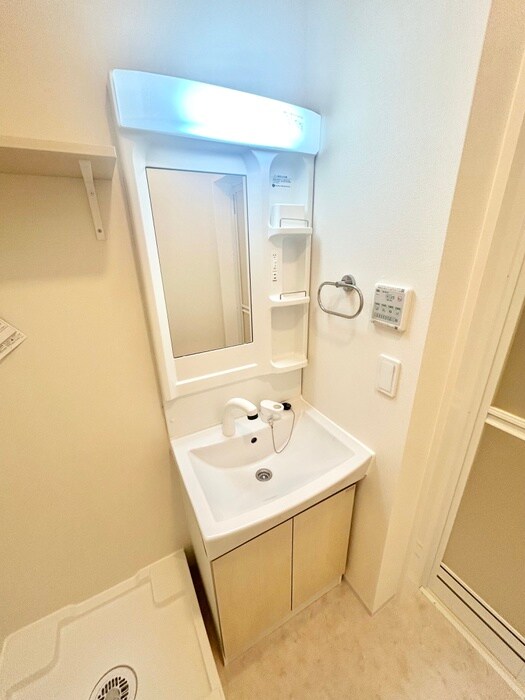 物件内観写真11　(洗面)