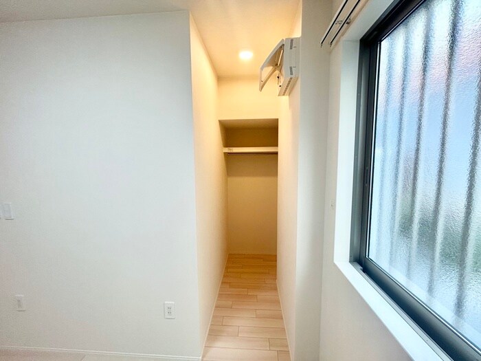 物件内観写真12　(収納)