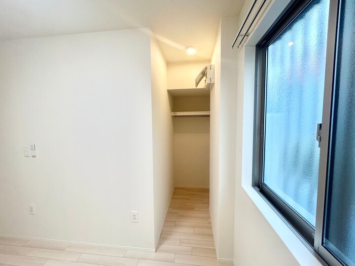 物件内観写真12　(収納)