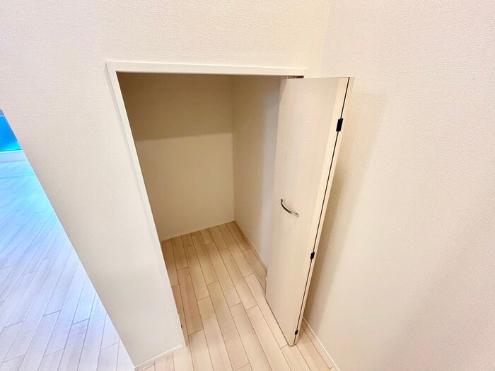 物件内観写真12　(収納)