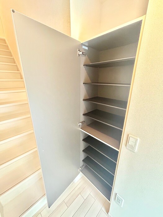 物件内観写真16　(靴箱)