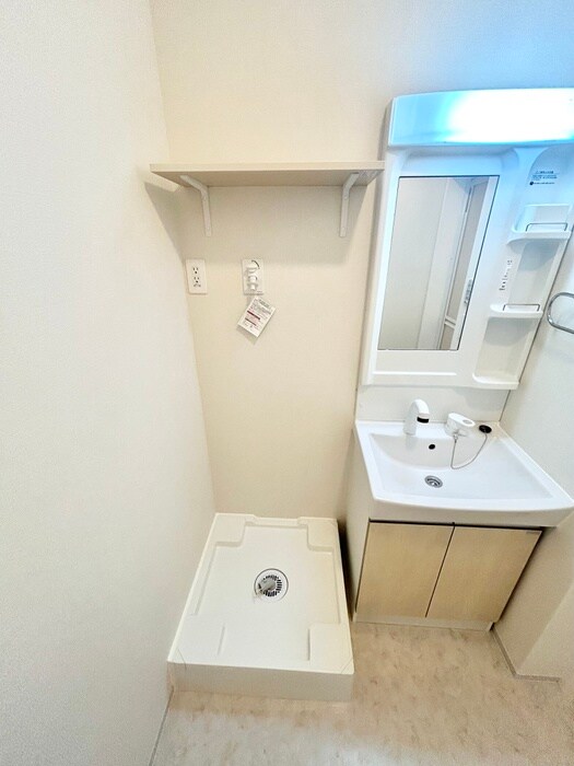 物件内観写真18　(洗濯機置場)