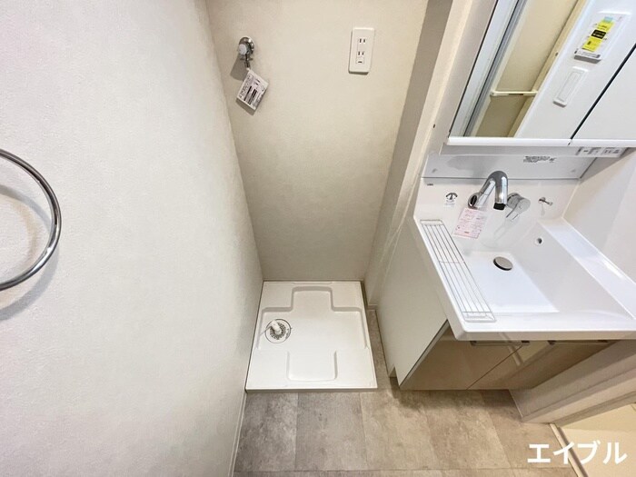 物件内観写真12　(洗濯機置場)