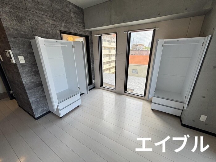 物件内観写真12　(収納)