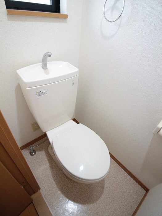 物件内観写真11　(トイレ)