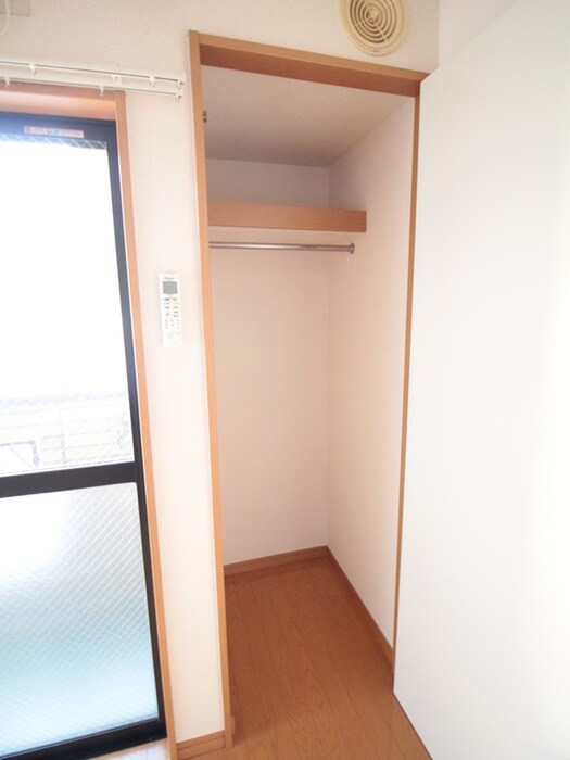 物件内観写真16　(収納)