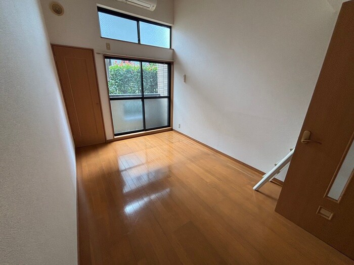 物件内観写真18　(居室)