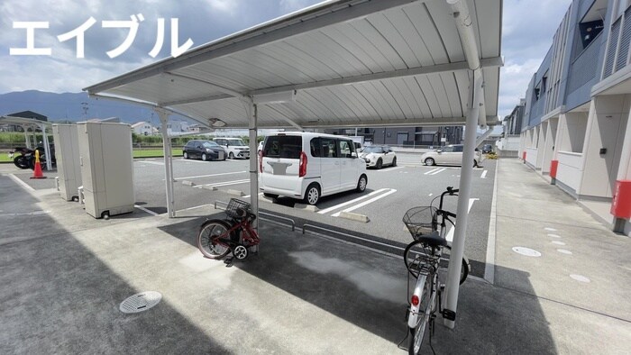 物件外観写真3　(駐輪場)