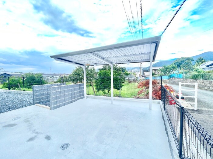物件外観写真5　(駐輪場)